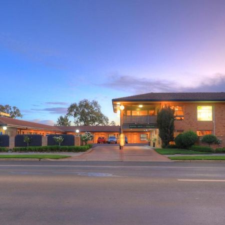Cousins Motor Inn Inverell Ngoại thất bức ảnh